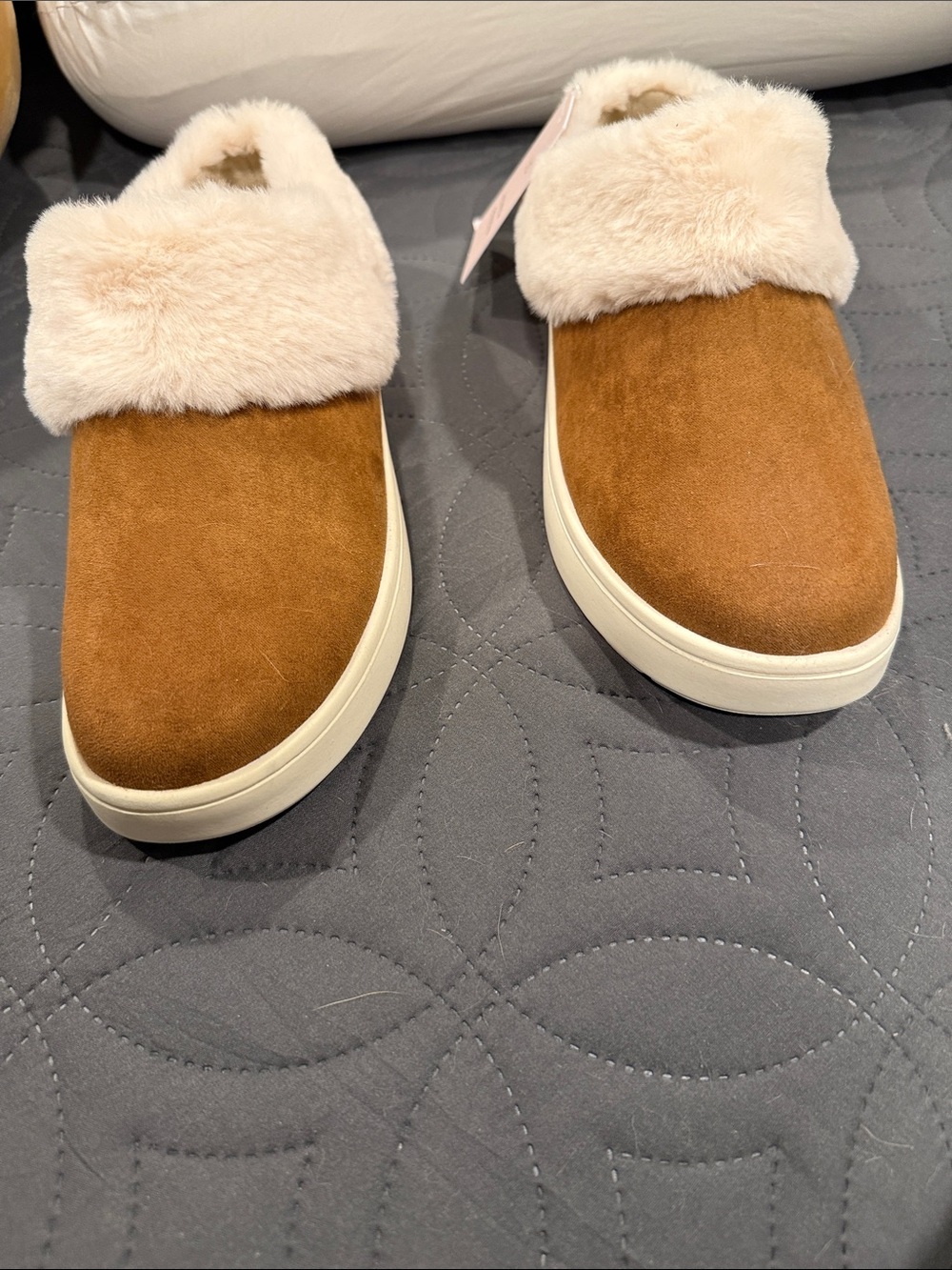 LC Lauren Conrad Chestnut Suede Slip-On Slippers with Cream Faux-Fur **NWT**
